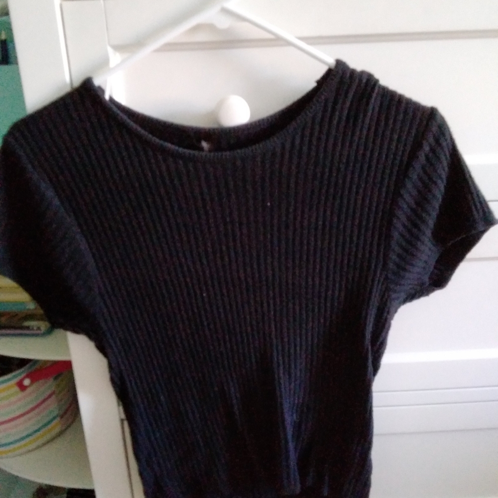 Black full tilt t-shirt